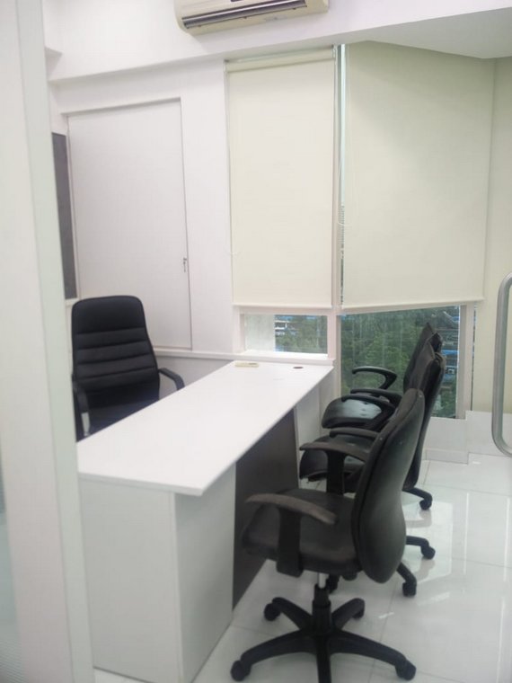 Office Space Fully Furnished in Link Plaza , Andheri West